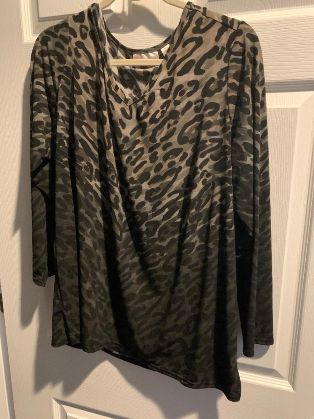 Belle by Kim Gravel Animal Print Knit Top Black Size 1X